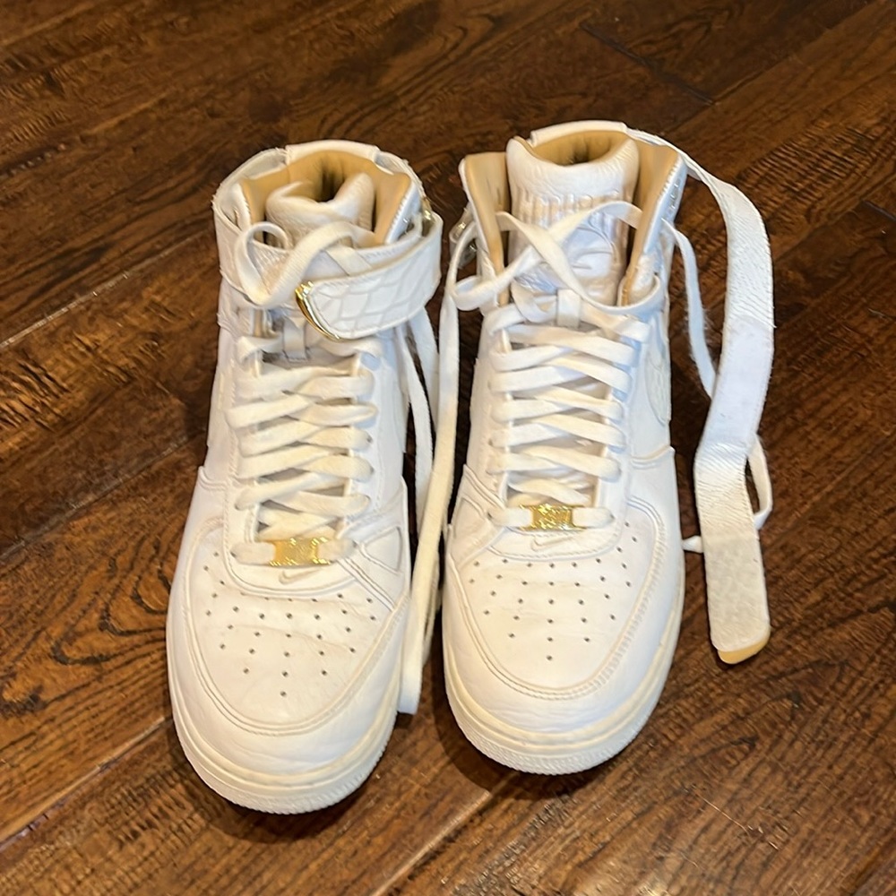 Just Don AF1 high size 10